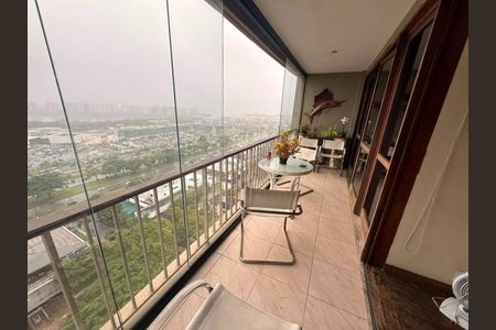 Apartamento à venda com 171m², 4 quartos e 2 vagas