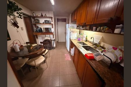 Apartamento à venda com 171m², 4 quartos e 2 vagas