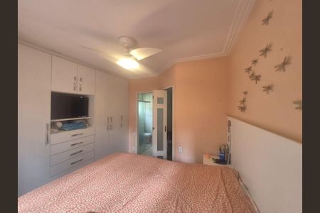 Casa à venda com 3 quartos, 228m² em Jardim Lucia, São Paulo