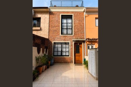 Casa à venda com 2 quartos, 160m² em Vila Bertioga, São Paulo