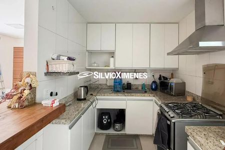 Apartamento à venda com 3 quartos, 105m² em Buritis, Belo Horizonte
