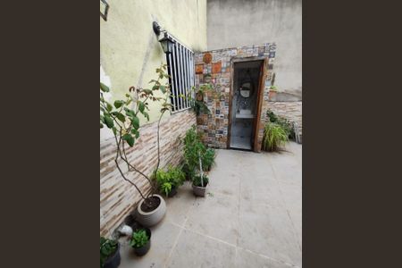 Casa à venda com 130m², 3 quartos e 2 vagas