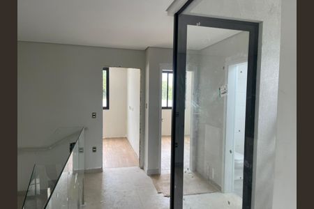 Casa à venda com 3 quartos, 150m² em Cabral, Contagem