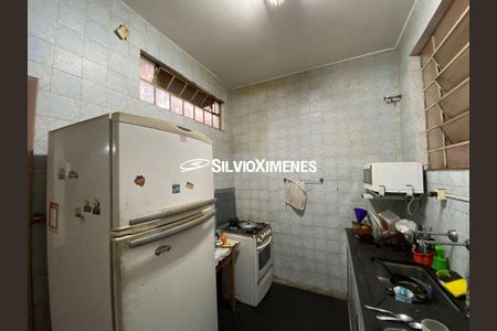 Casa à venda com 4 quartos, 580m² em Vila Paris, Belo Horizonte