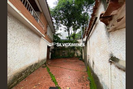 Casa à venda com 4 quartos, 580m² em Vila Paris, Belo Horizonte