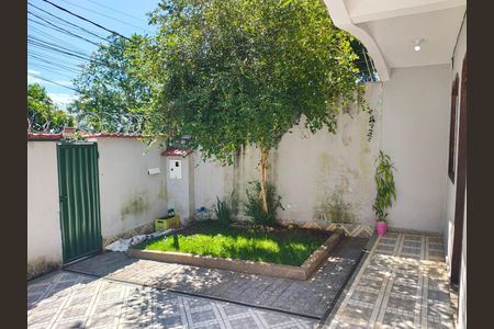 Casa à venda com 120m², 4 quartos e 4 vagas