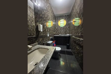 Casa à venda com 4 quartos, 263m² em Inconfidentes, Contagem
