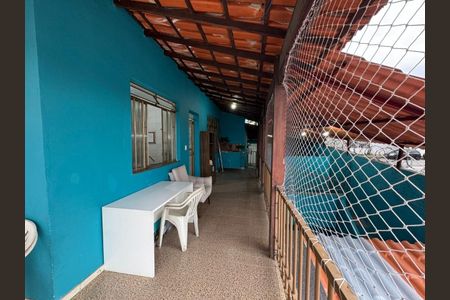 Casa à venda com 4 quartos, 263m² em Inconfidentes, Contagem