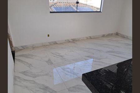 Apartamento à venda com 3 quartos, 81m² em Europa, Contagem
