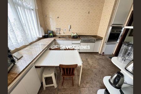 Apartamento à venda com 170m², 4 quartos e 3 vagas