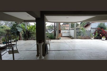 Casa de condomínio à venda com 363m², 4 quartos e 4 vagas