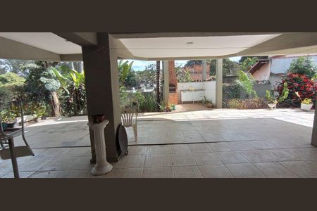 Casa de condomínio à venda com 363m², 4 quartos e 4 vagas
