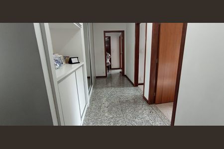 Casa de condomínio à venda com 363m², 4 quartos e 4 vagas
