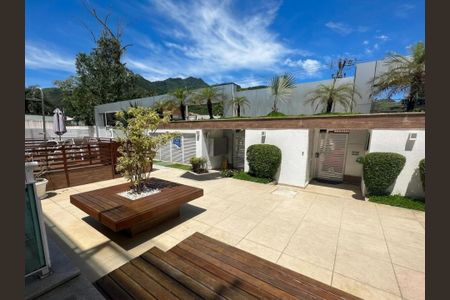 Casa de condomínio à venda com 124m², 4 quartos e 2 vagas