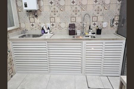 Casa de condomínio à venda com 124m², 4 quartos e 2 vagas
