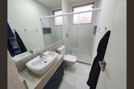Casa de condomínio à venda com 124m², 4 quartos e 2 vagas