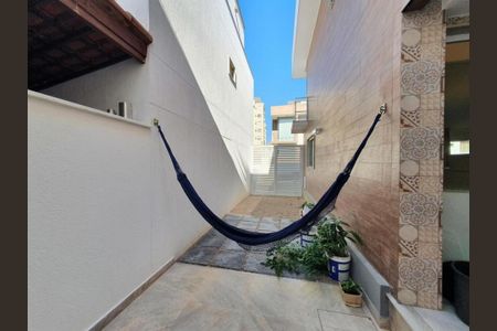 Casa de condomínio à venda com 124m², 4 quartos e 2 vagas