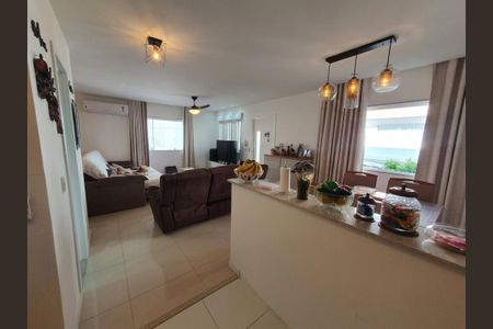 Casa de condomínio à venda com 124m², 4 quartos e 2 vagas