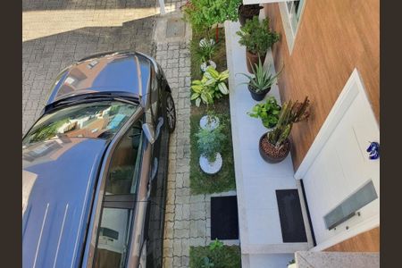 Casa de condomínio à venda com 124m², 4 quartos e 2 vagas