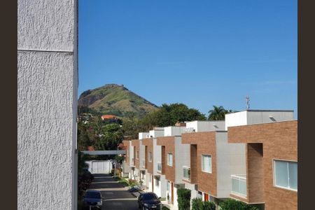 Casa de condomínio à venda com 124m², 4 quartos e 2 vagas