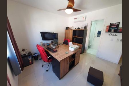 Casa de condomínio à venda com 124m², 4 quartos e 2 vagas