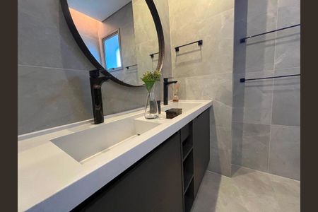 Apartamento à venda com 215m², 3 quartos e 3 vagas