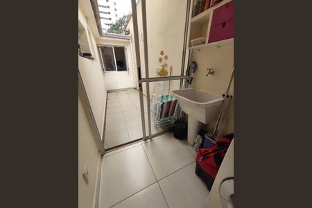 Apartamento à venda com 70m², 2 quartos e sem vaga