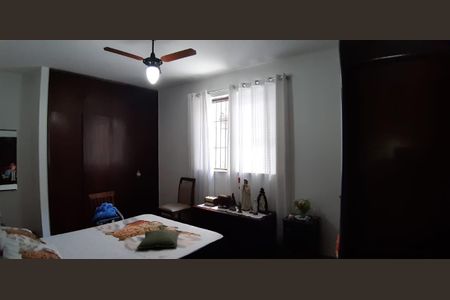Casa à venda com 4 quartos, 250m² em São João Batista, Belo Horizonte