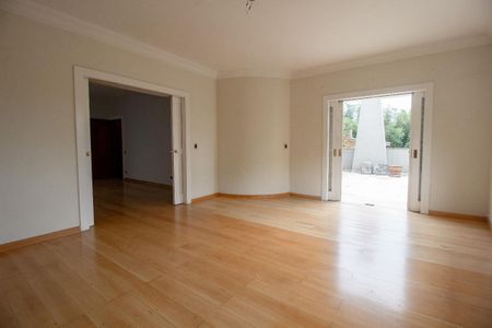 Casa à venda com 450m², 5 quartos e 4 vagas