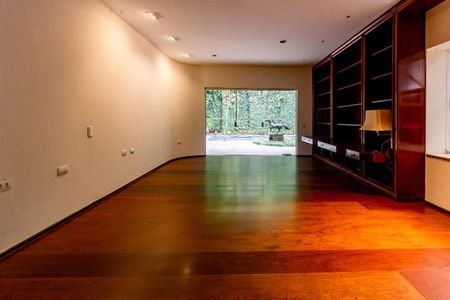 Casa à venda com 450m², 5 quartos e 4 vagas