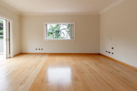 Casa à venda com 450m², 5 quartos e 4 vagas