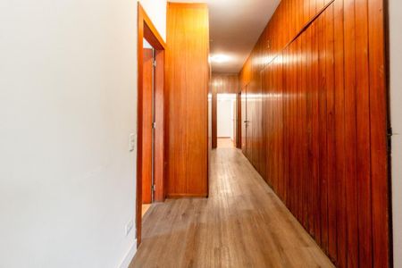 Casa à venda com 450m², 5 quartos e 4 vagas
