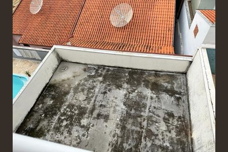 Casa à venda com 236m², 3 quartos e 4 vagas