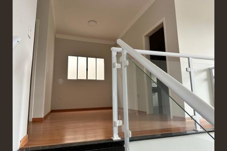Casa à venda com 236m², 3 quartos e 4 vagas