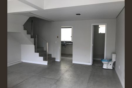 Casa à venda com 118m², 3 quartos e 1 vaga