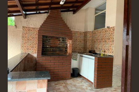 Casa à venda com 349m², 3 quartos e 4 vagas