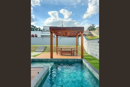Casa à venda com 273m², 3 quartos e 4 vagas