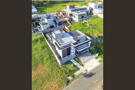 Casa à venda com 273m², 3 quartos e 4 vagas