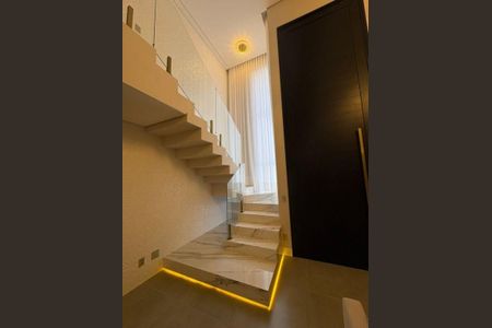 Casa à venda com 273m², 3 quartos e 4 vagas