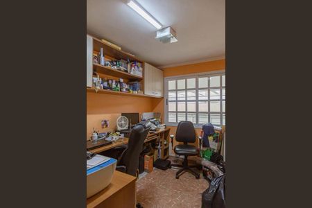 Casa à venda com 4 quartos, 400m² em Bosque da Saúde, São Paulo