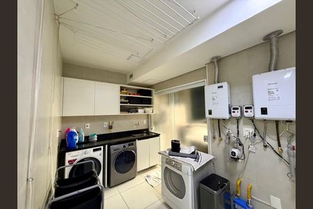 Apartamento à venda com 238m², 4 quartos e 4 vagas