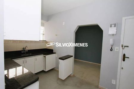 Apartamento à venda com 87m², 2 quartos e 1 vaga