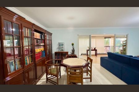 Apartamento à venda com 167m², 4 quartos e 2 vagas