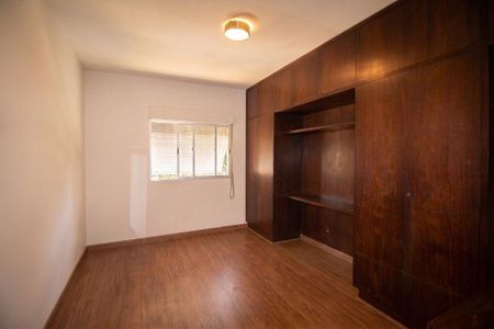 Casa à venda com 4 quartos, 304m² em Jardim Peri Peri, São Paulo