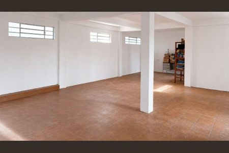 Casa à venda com 4 quartos, 304m² em Jardim Peri Peri, São Paulo