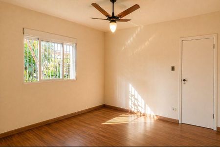 Casa à venda com 4 quartos, 304m² em Jardim Peri Peri, São Paulo
