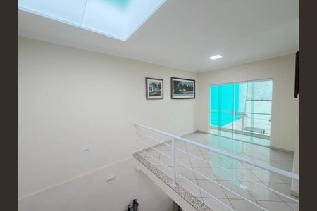 Casa à venda com 243m², 3 quartos e 4 vagas
