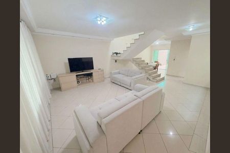 Casa à venda com 3 quartos, 243m² em Vila Mariza, São Bernardo do Campo