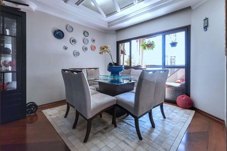 Apartamento à venda com 160m², 4 quartos e 2 vagas