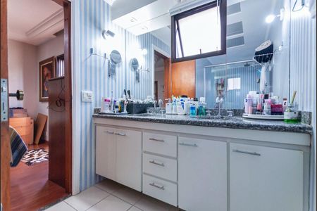 Apartamento à venda com 160m², 4 quartos e 2 vagas